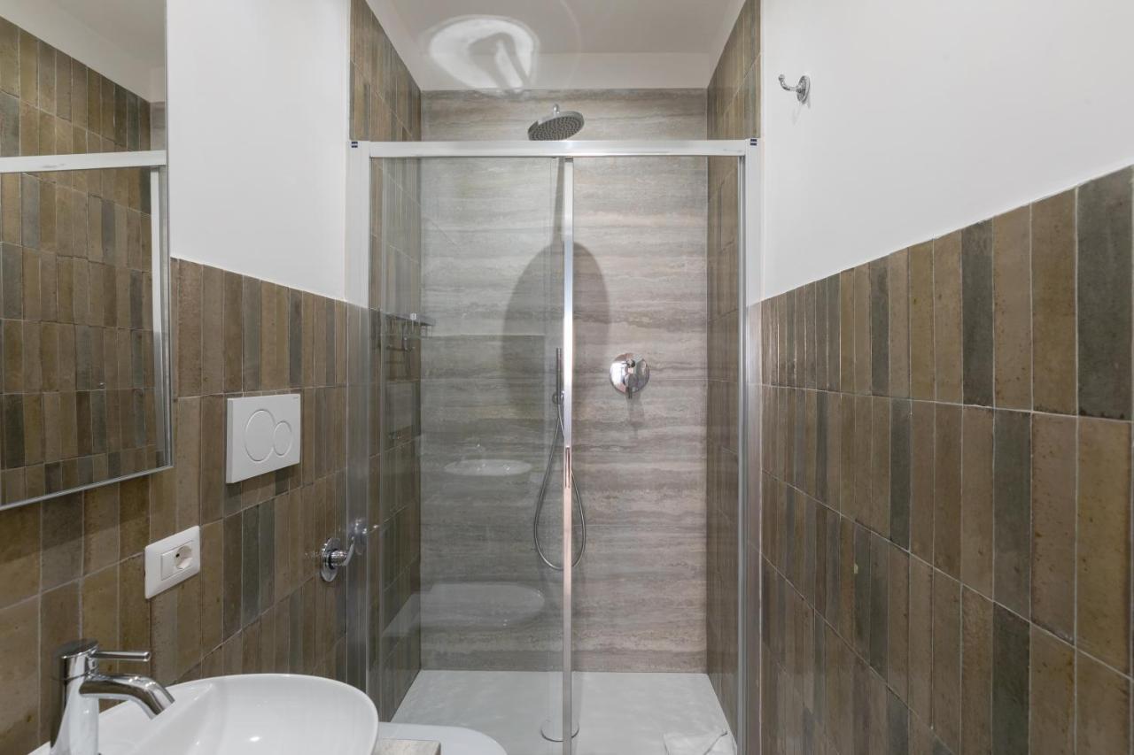 Charming Frattina - 2 Bathrooms New Apartment Рим Экстерьер фото